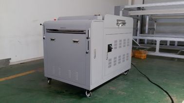 China 24 máquinas uv da laminação do ponto da polegada, máquina de estratificação industrial de papel para a fatura do álbum fornecedor
