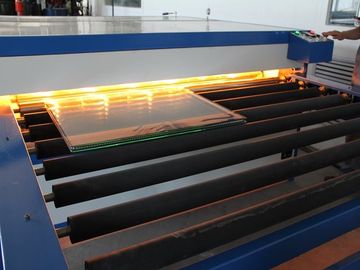 China A máquina de vidro o rolo aquecido de isolamento pressiona a espessura de vidro de 12~50mm fornecedor