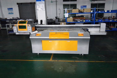 China Impressora UV do leito automático da camisa de Digitas T, máquina contínua da imprensa do calor da tinta fornecedor
