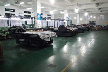 China Curva UV da máquina de impressão do leito de Plexiglás/vidro/teto e ajuste da densidade fornecedor