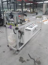 China Robô cerâmico de moderação de vidro automático da limpeza do rolo da fornalha, máquina cerâmica da limpeza do rolo fornecedor