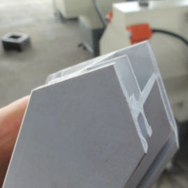 O corte do pilarete considerou para o uPVC do perfil do vinil/pilarete janela do PVC/vinil considerou fornecedor