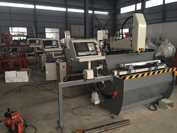Da linha central de alumínio do perfil 3 do CNC centro fazendo à máquina de trituração de furo, máquina de trituração de alumínio do CNC fornecedor