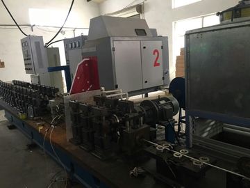 Barra de alumínio do espaçador da vitrificação dobro que faz a máquina com soldadura anídrica de alta frequência fornecedor